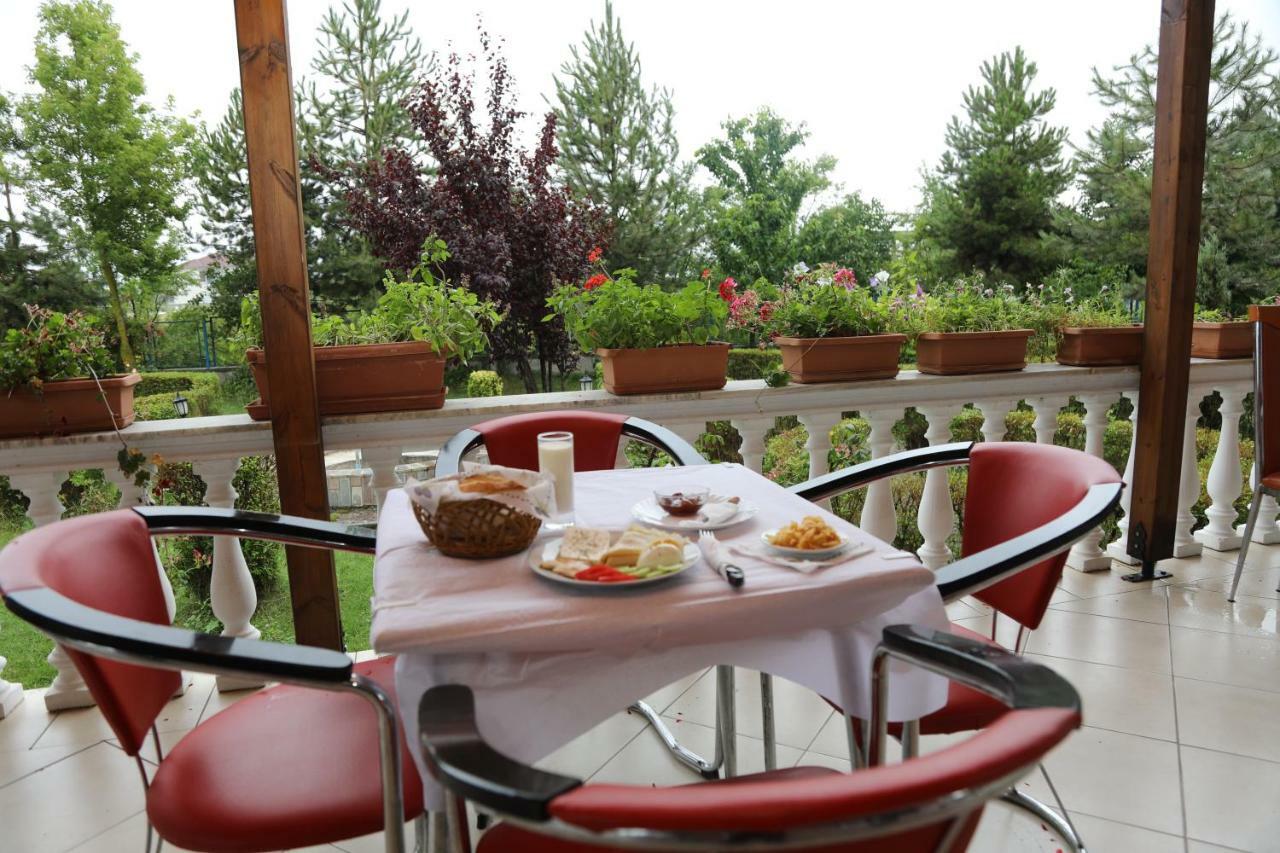 Hotel Villa Kabashi Корча Экстерьер фото
