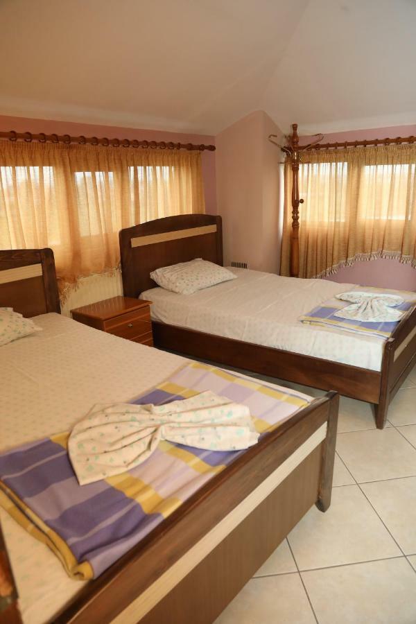 Hotel Villa Kabashi Корча Экстерьер фото