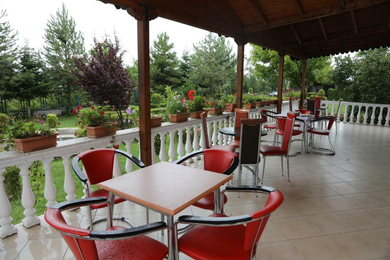 Hotel Villa Kabashi Корча Экстерьер фото