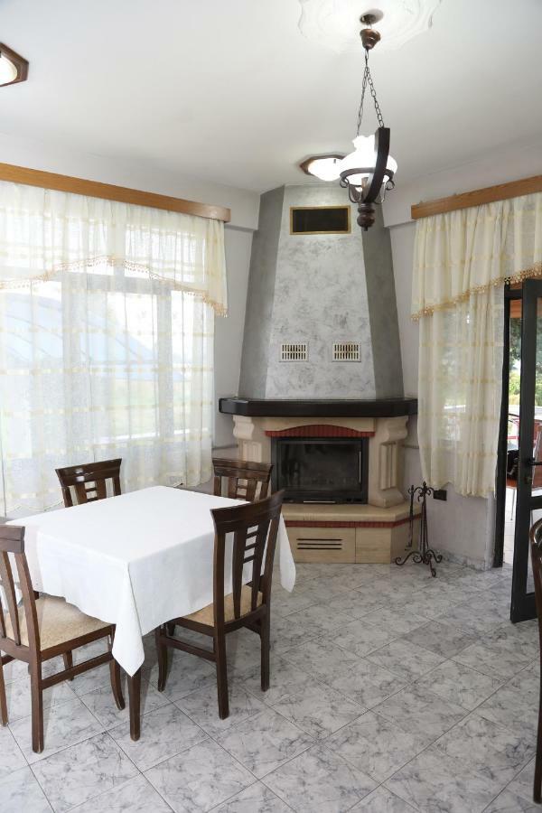 Hotel Villa Kabashi Корча Экстерьер фото